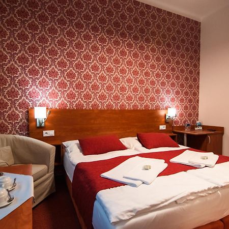 Hotel U Kaple Decin Dış mekan fotoğraf